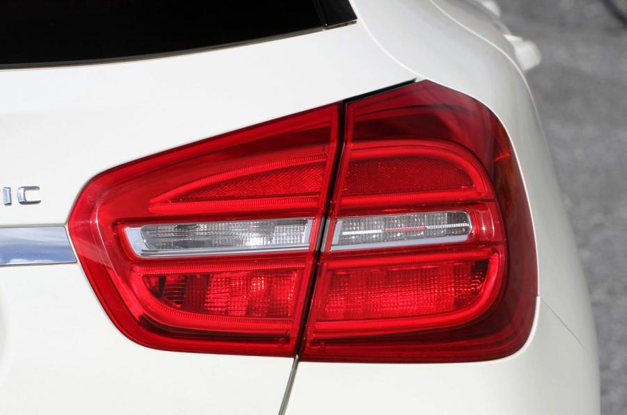  Mercedes-Benz GLA250 4Matic 2014 года  (фото 23 из 60)